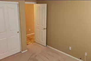 2134 W Pleasant Ln, Phoenix, AZ 85041 - Photo 10