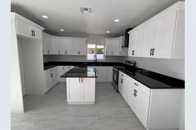 11408 N 43rd Drive, Glendale, AZ 85304 - Photo 4