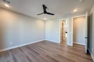 2121 W Sonoran Desert Dr, Phoenix, AZ 85085 - Photo 16