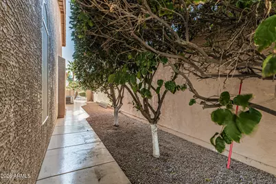 11018 E Twilight Court, Sun Lakes, AZ 85248 - Photo 8