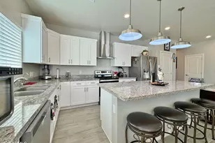 8480 W Mission Hills Dr, Arizona City, AZ 85123 - Photo 16