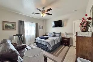 8480 W Mission Hills Dr, Arizona City, AZ 85123 - Photo 22