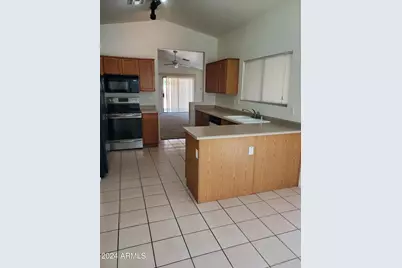 9962 N 94th Lane, Peoria, AZ 85345 - Photo 6