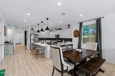 17787 W Bajada Road, Surprise, AZ 85387 - Photo 12