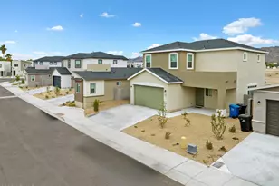 141 W Latona Rd, Phoenix, AZ 85041 - Photo 2