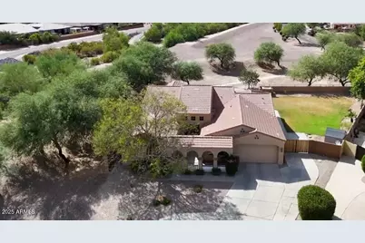 21718 E Cherrywood Drive, Queen Creek, AZ 85142 - Photo 2