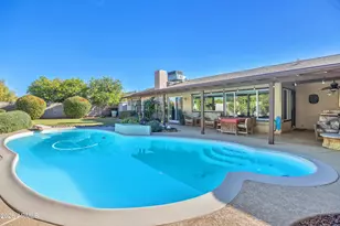 2638 E Desert Cove Ave, Phoenix, AZ 85028 - Photo 2