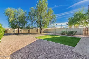 8630 E Mariposa Dr, Scottsdale, AZ 85251 - Photo 34