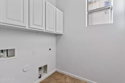 17646 W Statler Drive, Surprise, AZ 85388 - Photo 10