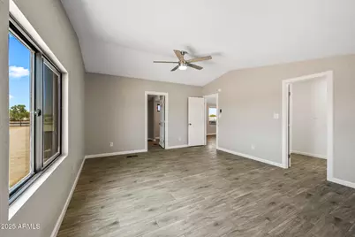 13050 N Breeze Way, Maricopa, AZ 85139 - Photo 8