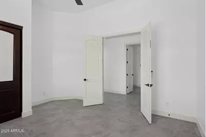 22423 N 54th Place, Phoenix, AZ 85054 - Photo 92