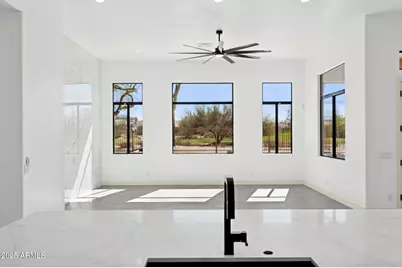 22423 N 54th Place, Phoenix, AZ 85054 - Photo 38