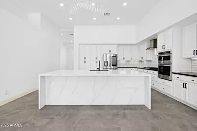 22423 N 54th Place, Phoenix, AZ 85054 - Photo 40