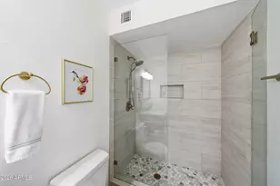 2647 E Cholla St, Phoenix, AZ 85028 - Photo 32