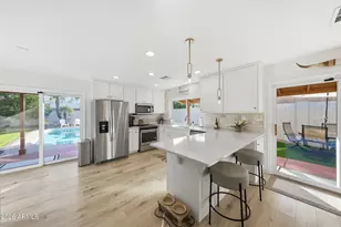 2647 E Cholla St, Phoenix, AZ 85028 - Photo 16