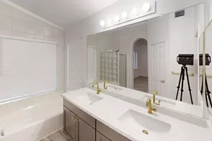 4445 E Meadow Dr, Phoenix, AZ 85032 - Photo 26