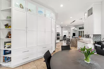 9030 N 48th Place, Paradise Valley, AZ 85253 - Photo 10