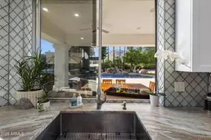 9030 N 48th Pl, Paradise Valley, AZ 85253 - Photo 10