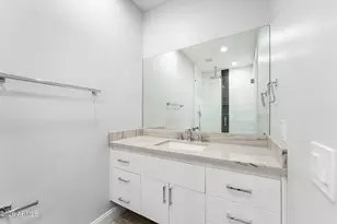 9030 N 48th Pl, Paradise Valley, AZ 85253 - Photo 36