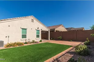 1953 W Yellowbird Ln, Phoenix, AZ 85085 - Photo 20