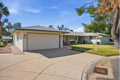 4939 E Lake Point Court, Phoenix, AZ 85044 - Photo 8