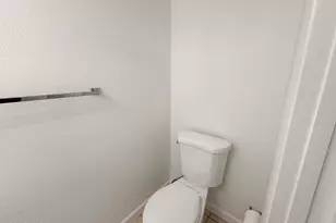 6729 N 44th Ave, Glendale, AZ 85301 - Photo 12