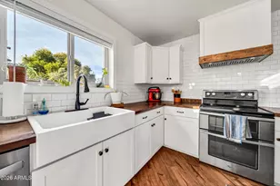 15957 W Crocus Dr, Surprise, AZ 85379 - Photo 8