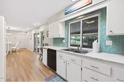 9240 W Hidden Valley Lane, Sun City, AZ 85351 - Photo 6