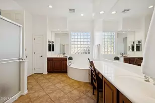 2246 E San Carlos Pl, Chandler, AZ 85249 - Photo 24