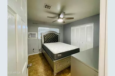 3720 W Mauna Loa Lane #Studio, Phoenix, AZ 85053 - Photo 14