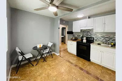 3720 W Mauna Loa Lane #Studio, Phoenix, AZ 85053 - Photo 10