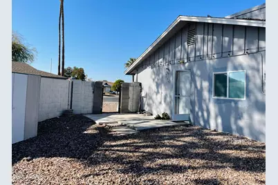 3720 W Mauna Loa Lane #Studio, Phoenix, AZ 85053 - Photo 16