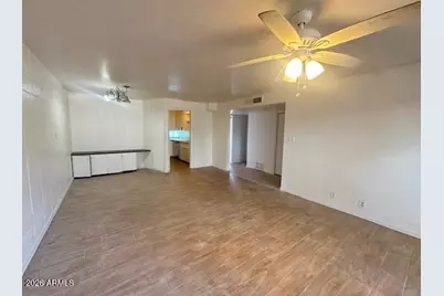 1101 E Bethany Home Road #16, Phoenix, AZ 85014 - Photo 2