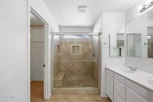 6473 S Kimberlee Way, Chandler, AZ 85249 - Photo 12