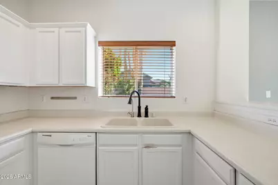 6473 S Kimberlee Way, Chandler, AZ 85249 - Photo 10