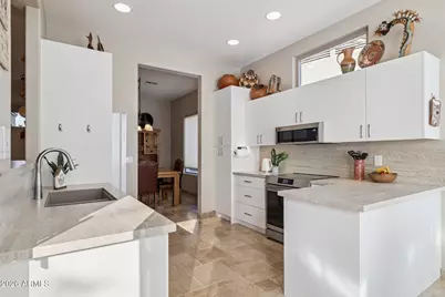 7217 E Canyon Wren Drive, Gold Canyon, AZ 85118 - Photo 8