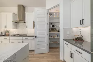 8743 W Wagon Wheel Dr, Glendale, AZ 85305 - Photo 12