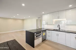 6805 E 2nd St, Scottsdale, AZ 85251 - Photo 6