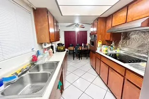 7605 N 46th Ave, Glendale, AZ 85301 - Photo 12