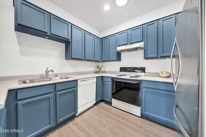 8800 N 107th Avenue #52, Peoria, AZ 85345 - Photo 2