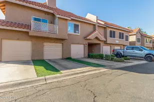 1633 E Lakeside Dr, Gilbert, AZ 85234 - Photo 2