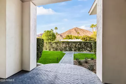 4901 E Lafayette Boulevard, Phoenix, AZ 85018 - Photo 2