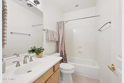2223 E Branham Lane, Phoenix, AZ 85042 - Photo 18