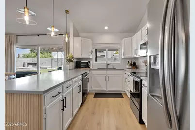 6914 W Sunnyside Drive, Peoria, AZ 85345 - Photo 20