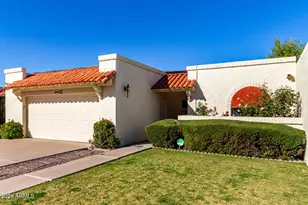 942 E Laguna Dr, Tempe, AZ 85282 - Photo 4