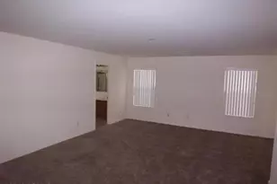 3217 W Pleasant Ln, Phoenix, AZ 85041 - Photo 8