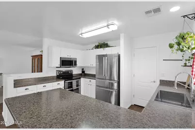 36562 W Nina Street, Maricopa, AZ 85138 - Photo 10