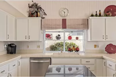 433 W Champagne Drive, Chandler, AZ 85248 - Photo 14