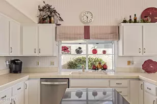 433 W Champagne Dr, Chandler, AZ 85248 - Photo 14