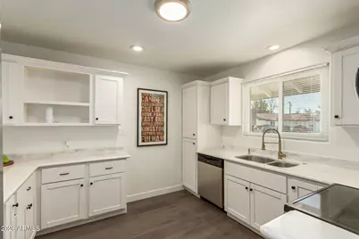 7819 N 17th Avenue, Phoenix, AZ 85021 - Photo 10